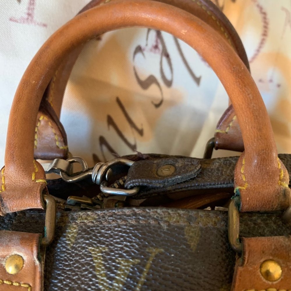 Vintage 1980s Louis Vuitton Monogram Mini Sac W/Strap - Picture 3 of 14